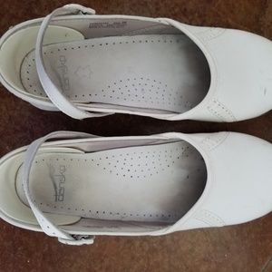 Dansko Clogs Size 39